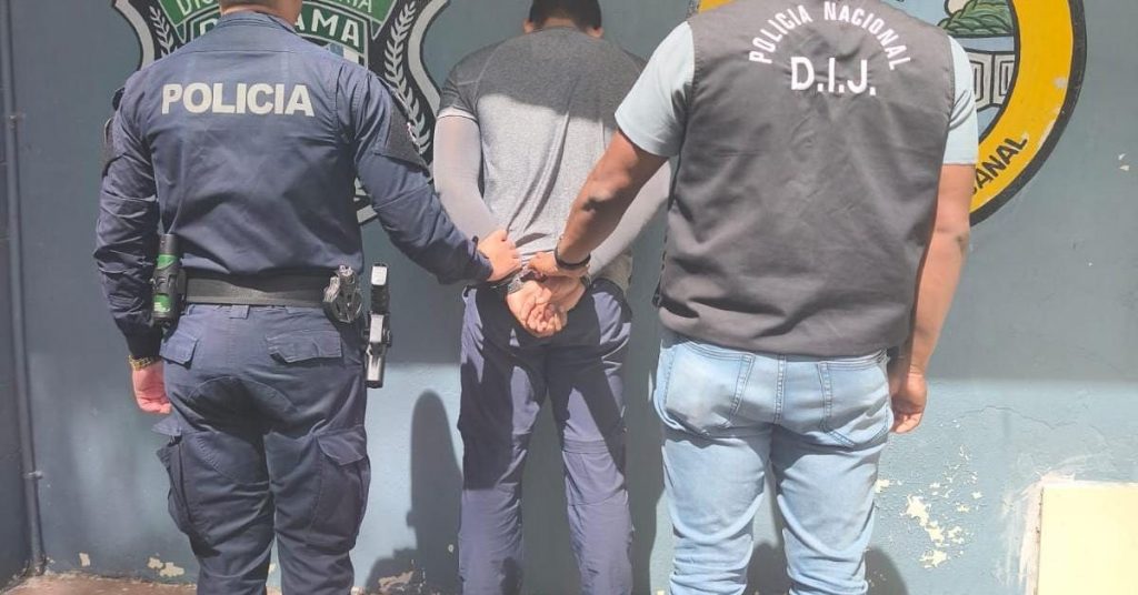 Condenan a 16 años de prisión a exdocente por delitos sexuales; mantenía material de abuso infantil – Judicial Condenan a 16 años de prisión a exdocente por delitos sexuales; mantenía material de abuso infantil - Judicial