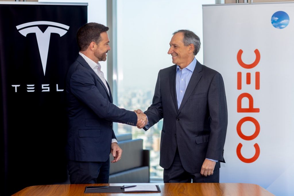 Copec y Tesla fortalecerán red de carga eléctrica en carreteras de Chile Copec y Tesla fortalecerán red de carga eléctrica en carreteras de Chile