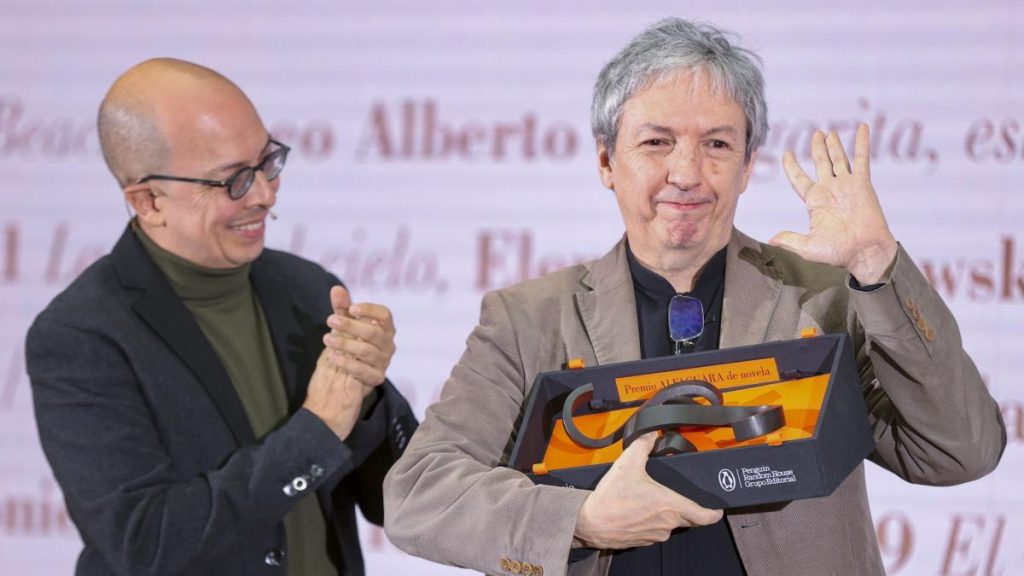 David Toscana gana el premio Alfaguara con una novela ambientada en Bizancio en el siglo XI