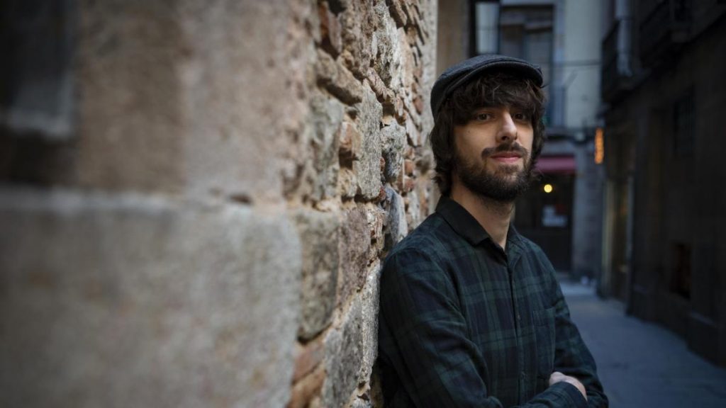 David Uclés se retira de un acto en Sevilla sobre la Guerra Civil por la presencia de Aznar y Espinosa de los Monteros David Uclés se retira de un acto en Sevilla sobre la Guerra Civil por la presencia de Aznar y Espinosa de los Monteros