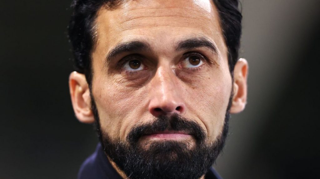 De Zidane a Xabi Alonso: como ex-jogadores se saíram no comando do Real Madrid eo que asistirá a Disney+ De Zidane a Xabi Alonso: como ex-jogadores se saíram no comando do Real Madrid eo que asistirá a Disney+