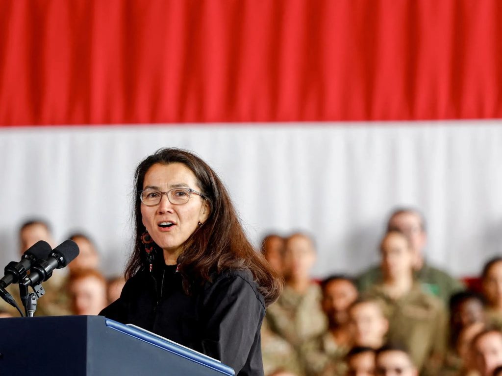 De repente, Alaska entra en juego