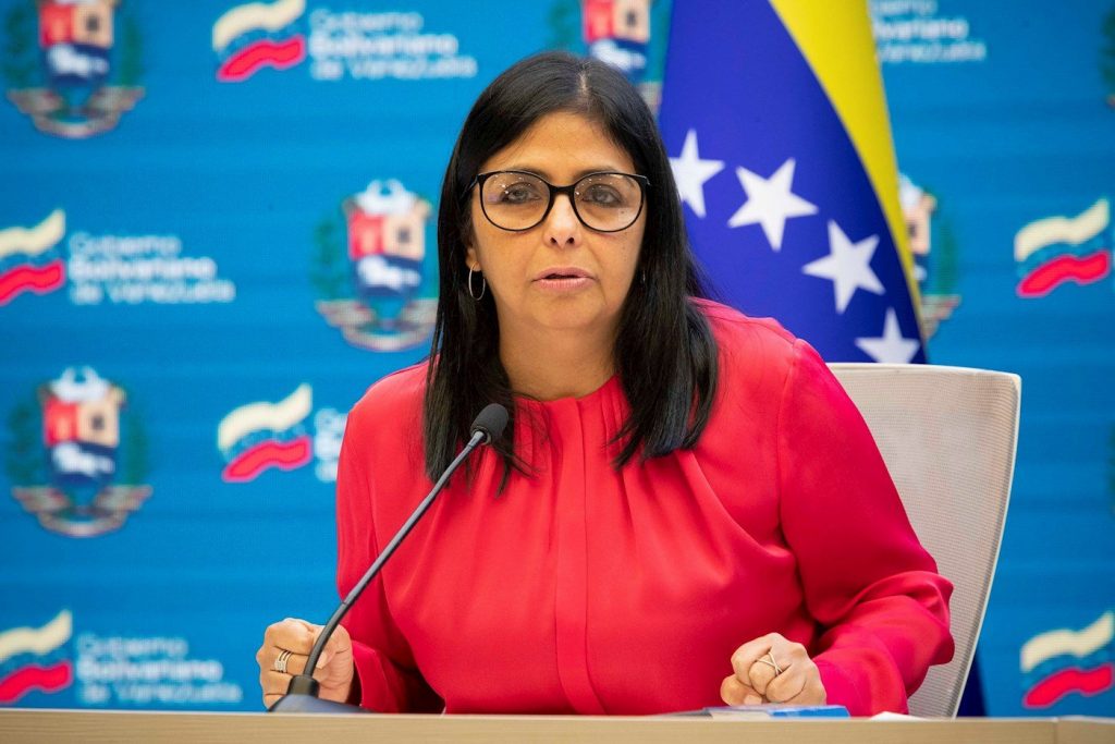 Delcy Rodríguez anuncia consulta popular sobre economía mientras avanza una reforma petrolera