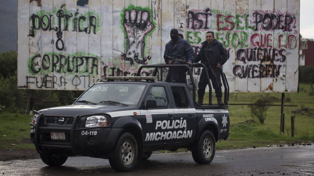 Detienen a nueve personas en Michoacán presuntamente ligadas al narcotráfico • Seguridad • Forbes México