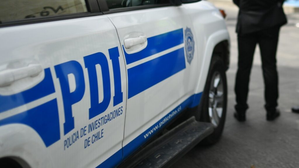 Detienen en Los Ángeles a un sujeto acusado de robar un automóvil en Victoria