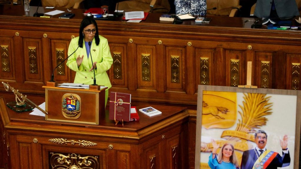 Director de la CIA se reúne con Delcy Rodríguez en Caracas