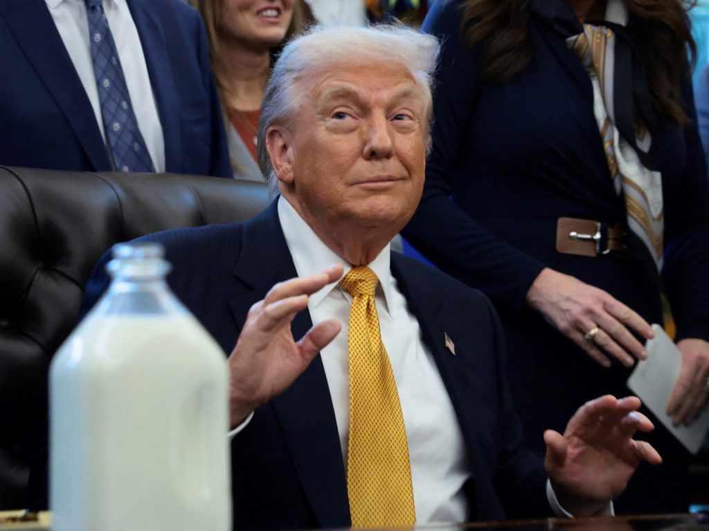 Donald Trump habló con la presidenta interna de Venezuela y dijo que todo "anda muy bien"