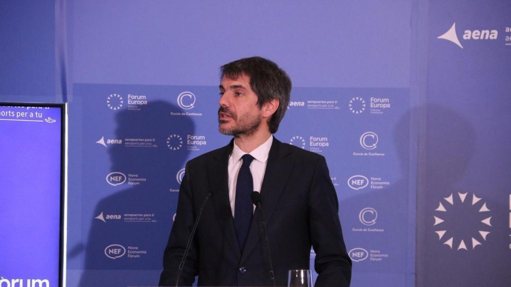 EN BARCELONA | Ernest Urtasun asegura que regulará la IA generativa para proteger el trabajo de los creadores y los derechos de autor