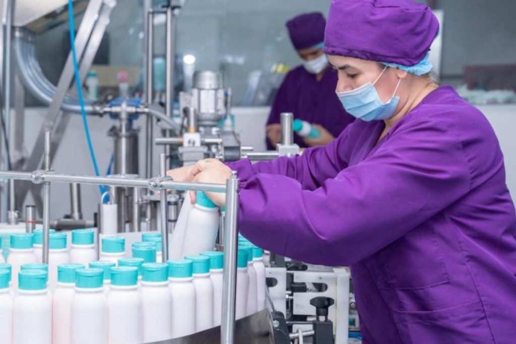 Ecuador impone tasa del 30% a importaciones desde Colombia, estos son los productos clave