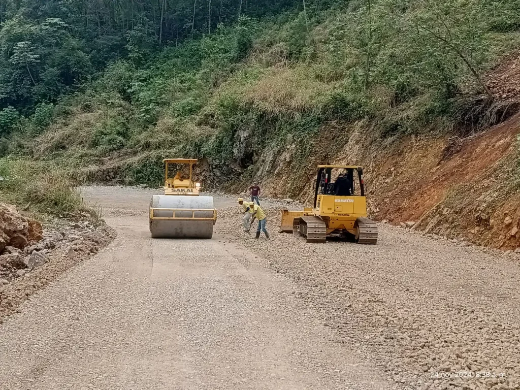 Ejecutivo acuerda con alcaldes mantener controles para ejecución de obras a carga de los Codedes