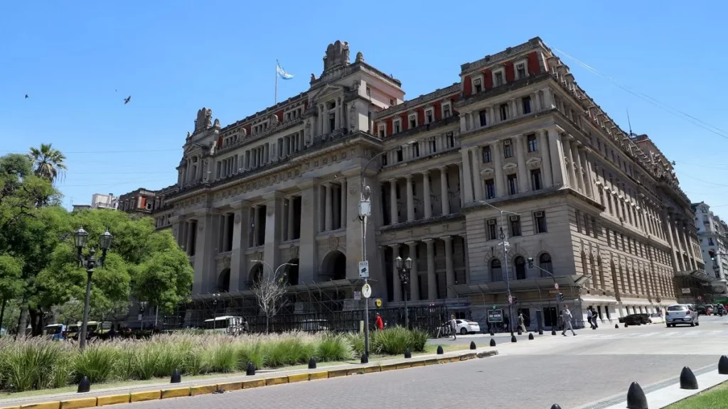 El Gobierno aumentó un 280% el presupuesto del Poder Judicial El Gobierno aumentó un 280% el presupuesto del Poder Judicial