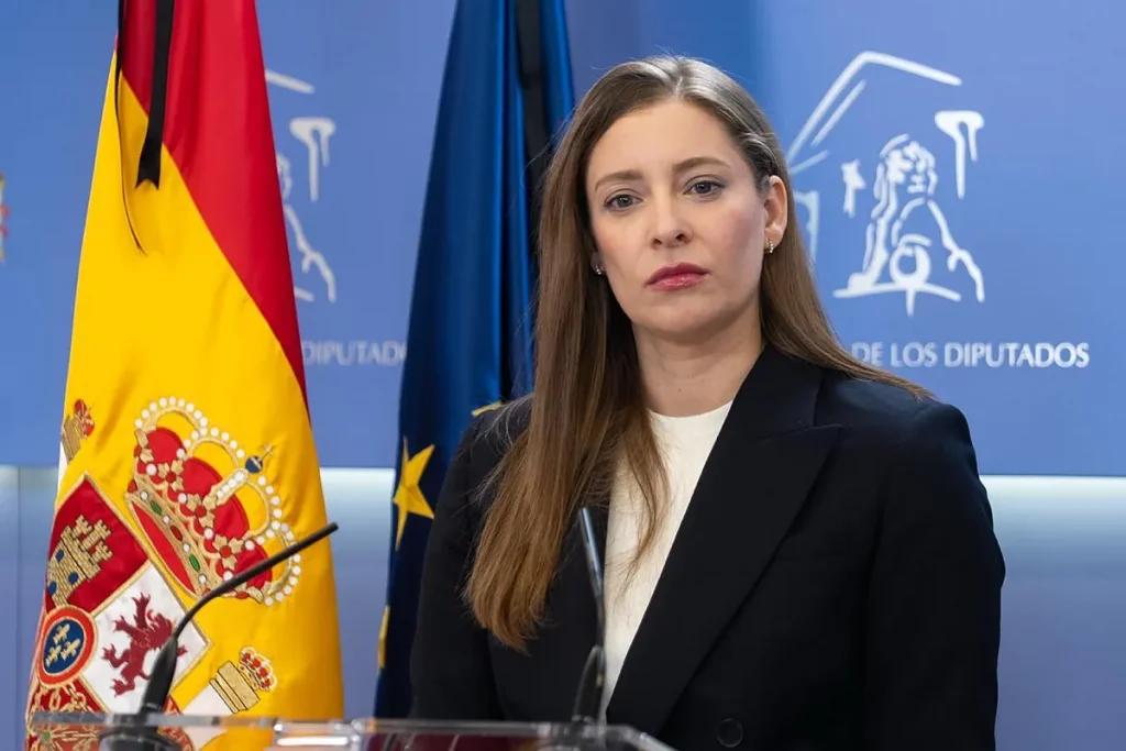 El PP exige "una auditoria independiente" de la red ferroviaria y la comparancia extraordinaria de Sánchez: "Es incuestionable que hay caos"