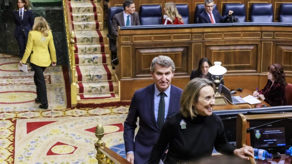 El PP y Vox llevarán la regularización de inmigrantes a Europa