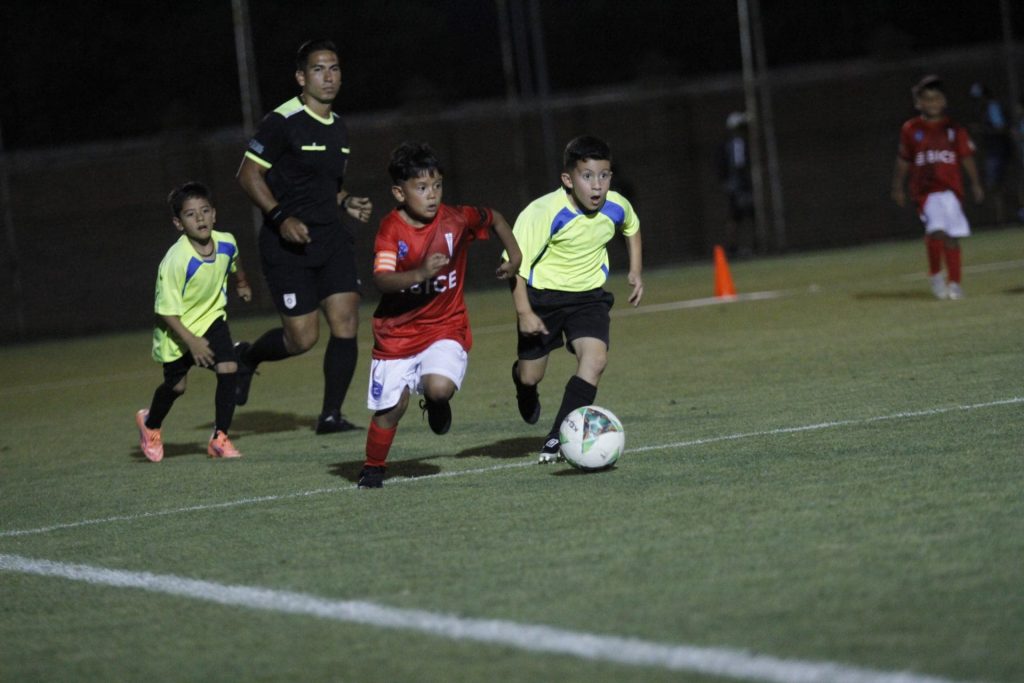 El Torneo Internacional de Escuelas de Fútbol en Rancagua ya tiene campeones