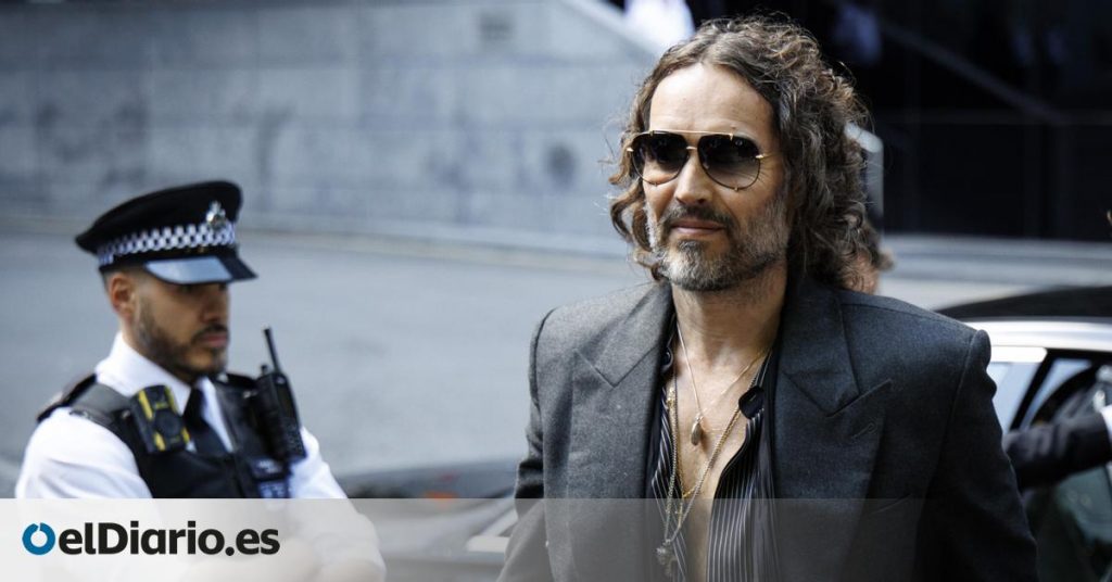 El actor Russell Brand es acusado de dos delitos sexuales más por un tribunal inglés