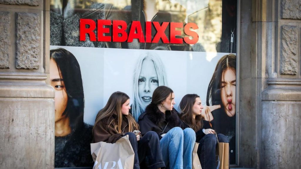 El ‘black friday’ gana la partida a la campaña de ventas de Navidad El 'black friday' gana la partida a la campaña de ventas de Navidad