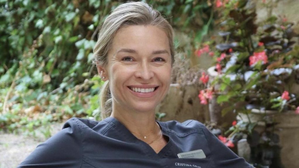 “El blanqueamiento dental no es un procedimiento cosmético, sino un acto sanitario”