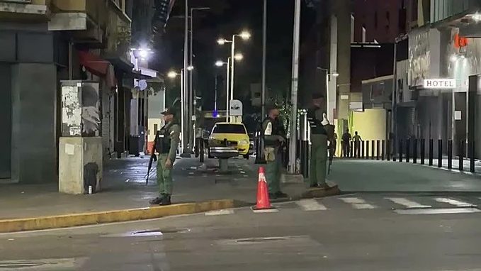 El chavismo aclaró situación tras ráfagas de disparos en inmediatas al Palacio de Miraflores El chavismo aclaró situación tras ráfagas de disparos en inmediatas al Palacio de Miraflores