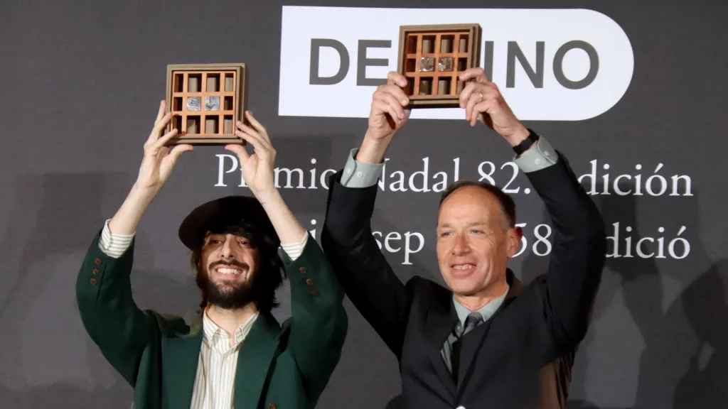 El escritor David Uclés gana el 82º Premio Nadal con 'La ciudad de las luces muertas'