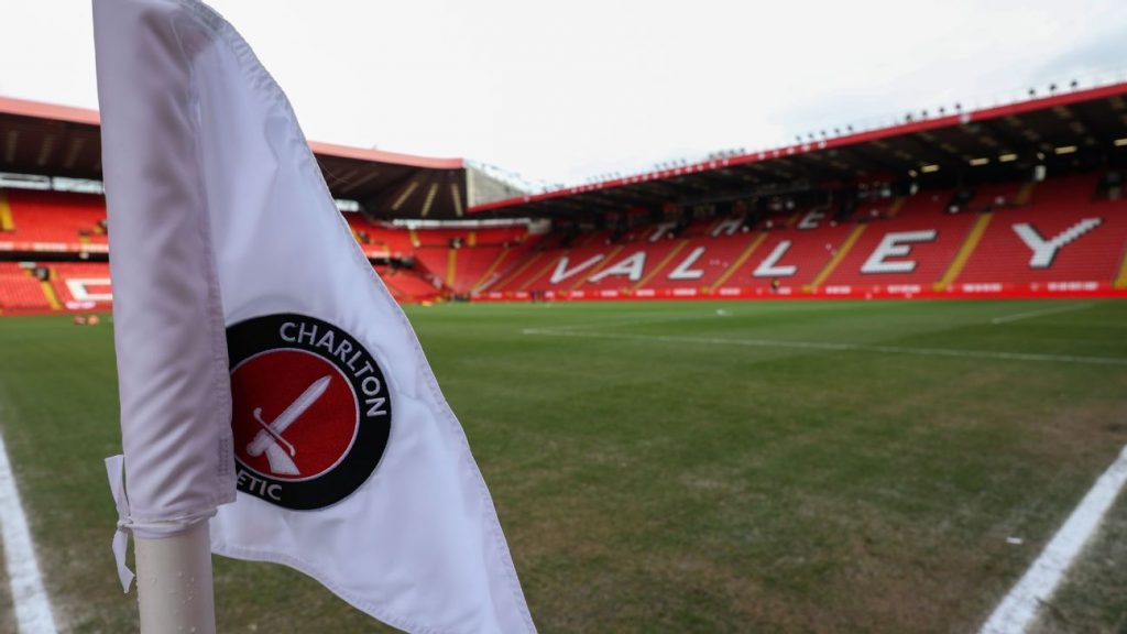 El estádio construido pela propiamente torcida que recibe Chelsea de Estêvão y que asiste en Disney+