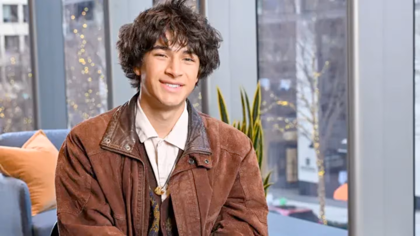 El estudiante de 18 años que reveló 1,5 millones de objetos cósmicos ocultos en archivos de la NASA con inteligencia artificial. El estudiante de 18 años que reveló 1,5 millones de objetos cósmicos ocultos en archivos de la NASA con inteligencia artificial.