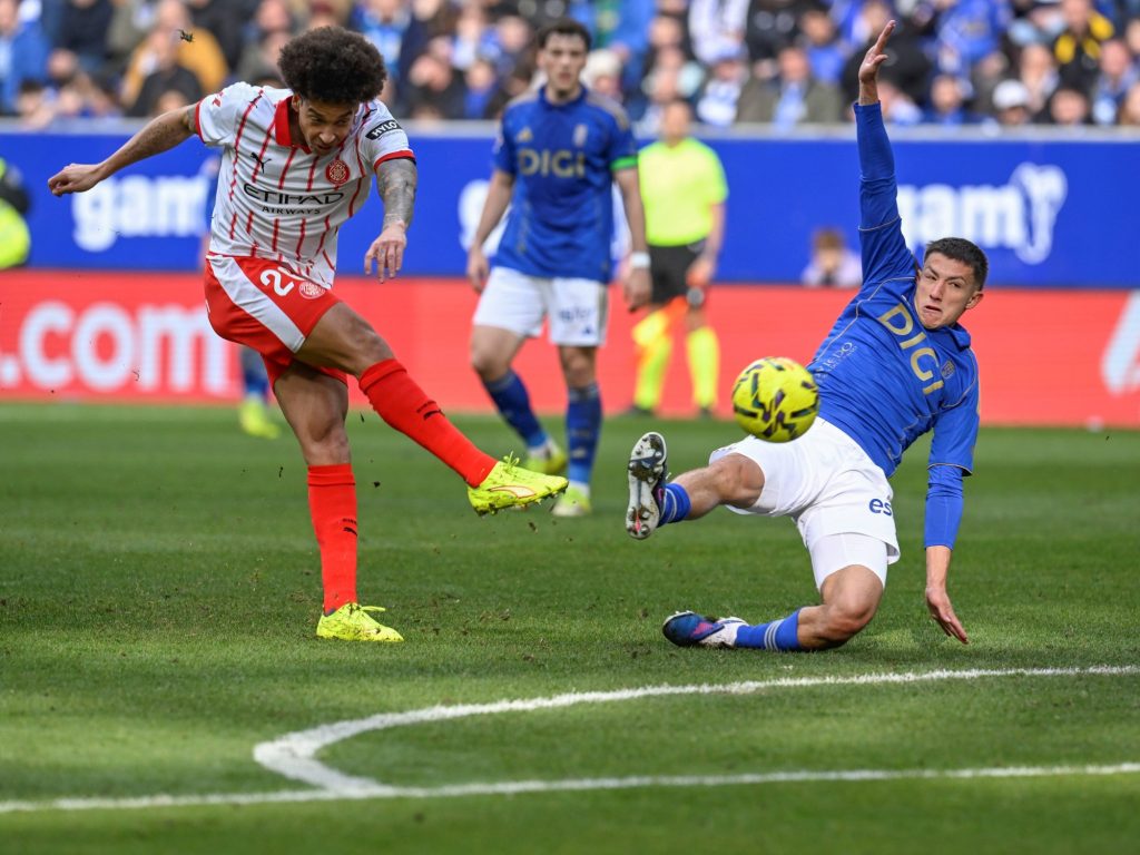 El gran debut de Thiago Fernández en el Real Oviedo tras su tormentosa salida de Vélez :: Olé