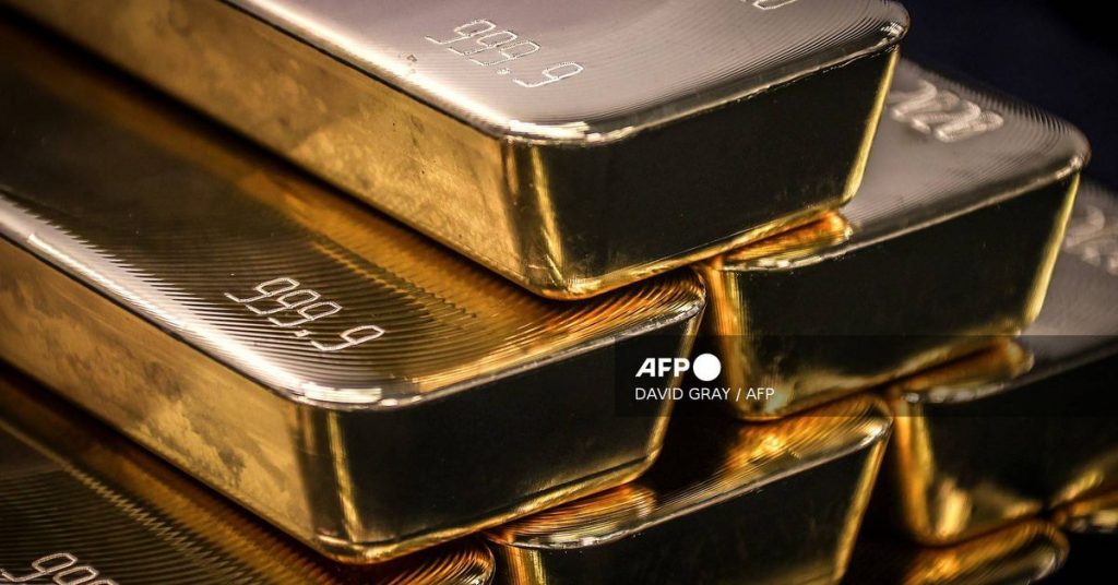El oro se acerca a los 5.000 dólares la onza, tras incertidumbre de política estadounidense - Mundo