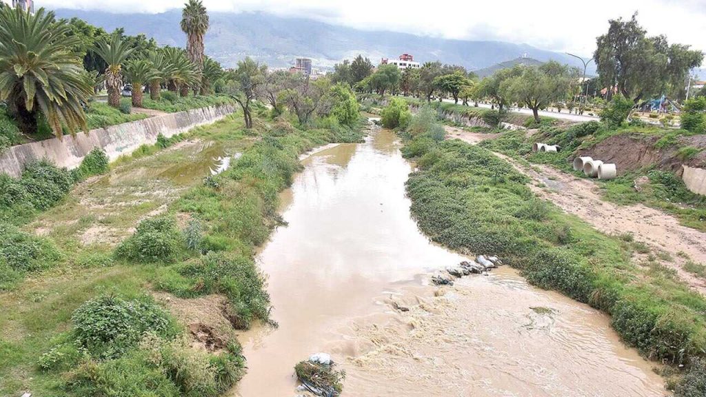 El río Rocha recibe más de 66 mil kilos de contaminantes al día