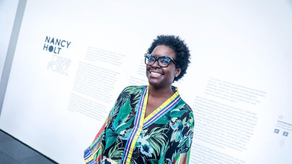 Elvira Dyangani Ose no renovará como directora del Macba y asumirá la dirección de la Bienal de Abu Dabi