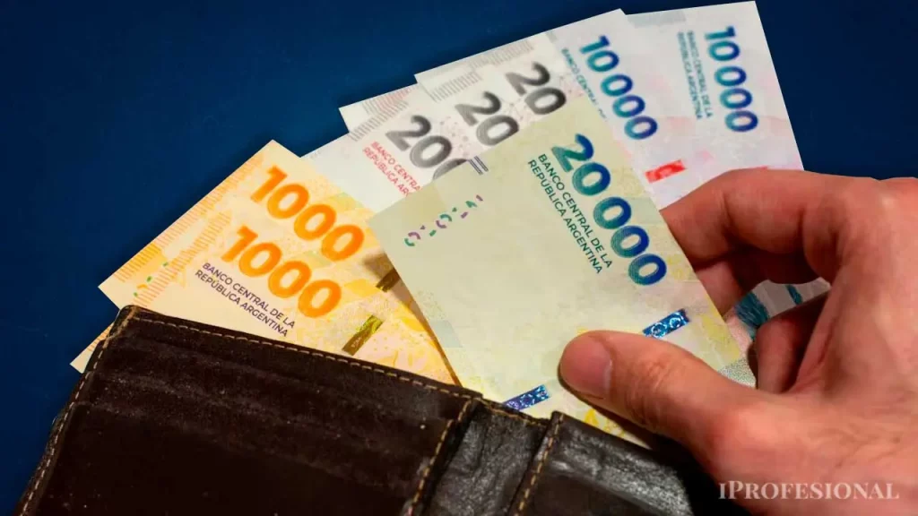 Empleados de comercio cobran bono extra hasta marzo: de cuánto será