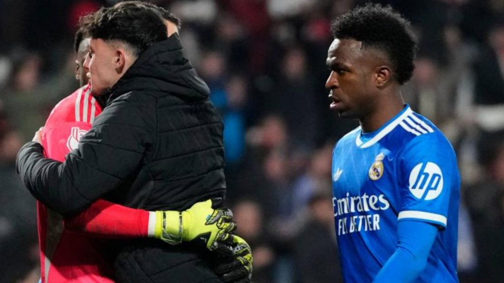 "Es impresentable que el Bernabéu pite a los jugadores ya Florentino"