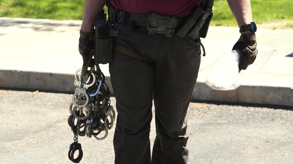 “Es una fábrica de detenidos que funciona a pleno rendimiento”: testimonio de un francés que pasó por las cárceles de ICE “Es una fábrica de detenidos que funciona a pleno rendimiento”: testimonio de un francés que pasó por las cárceles de ICE