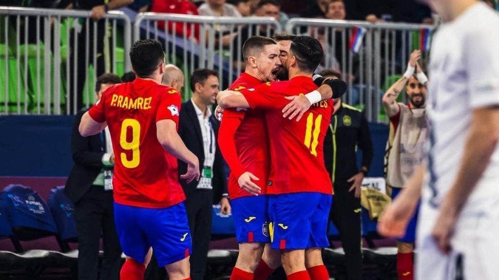 España debuta con autoridad en el Europeo y firma un triunfo convincente ante Eslovenia (1-4)
