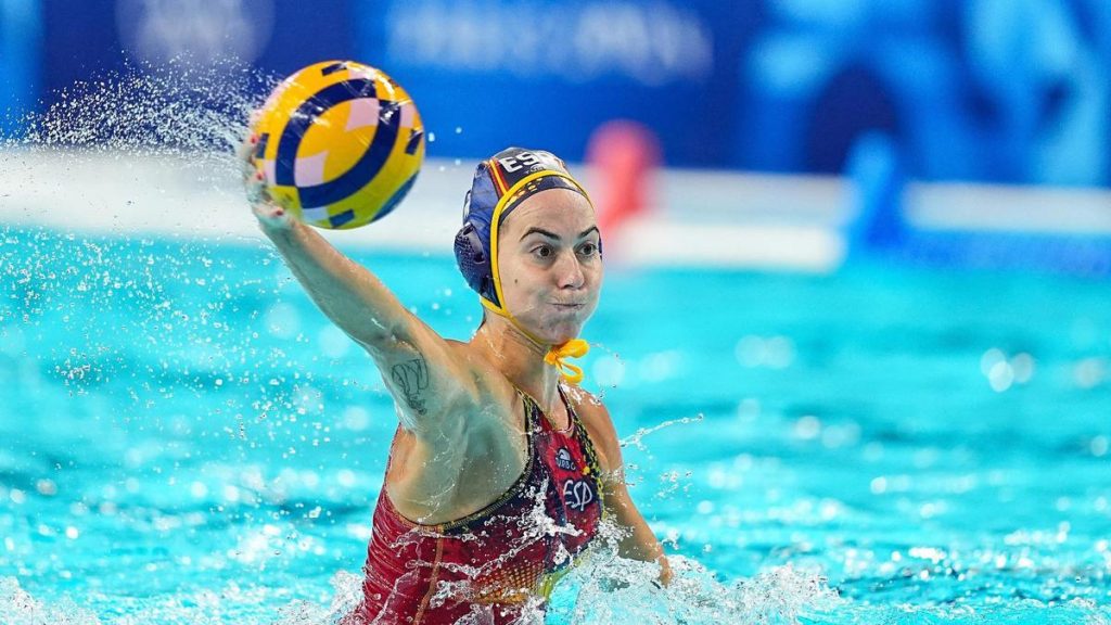 España se reanima con una paliza a Portugal (7-22)