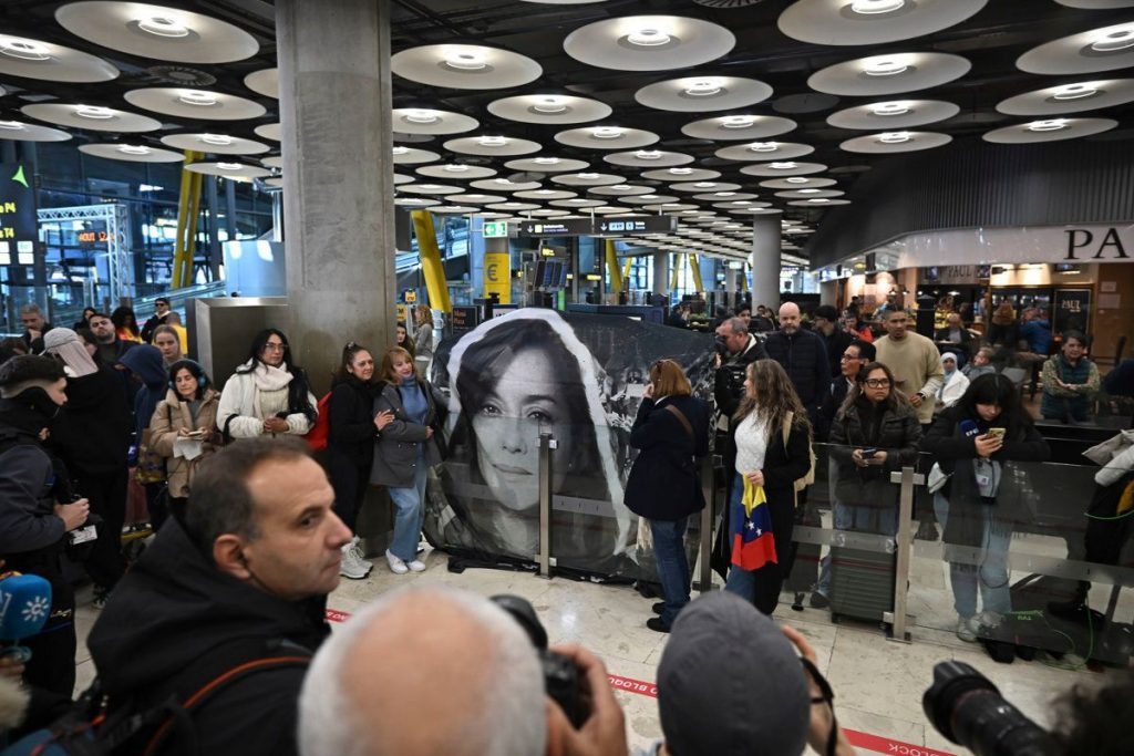 Españoles liberados en Venezuela regresan a Madrid tras su excarcelación
