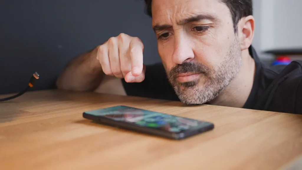 Estudiar mi factura de móvil me ha permitido desactivar todos los servicios que ya no usaba y he ahorrado bastantes euros al año