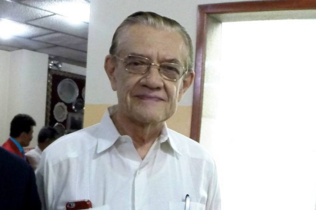 Fallece Gustavo Woelke, icónico locutor guayaquileño