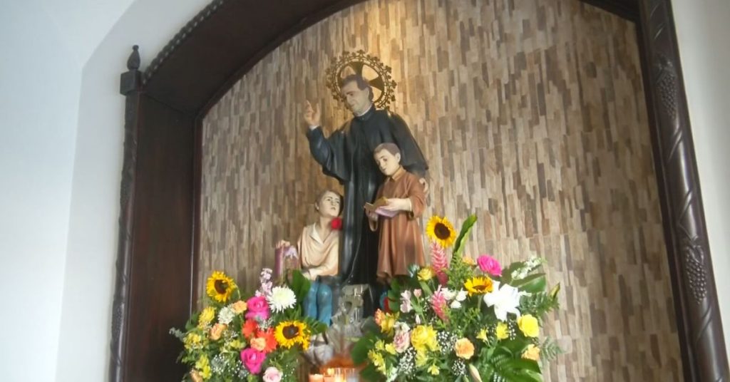 Fe, tradición y devoción marcan el comienzo de la novena en honor a San Juan Bosco - Nacionales