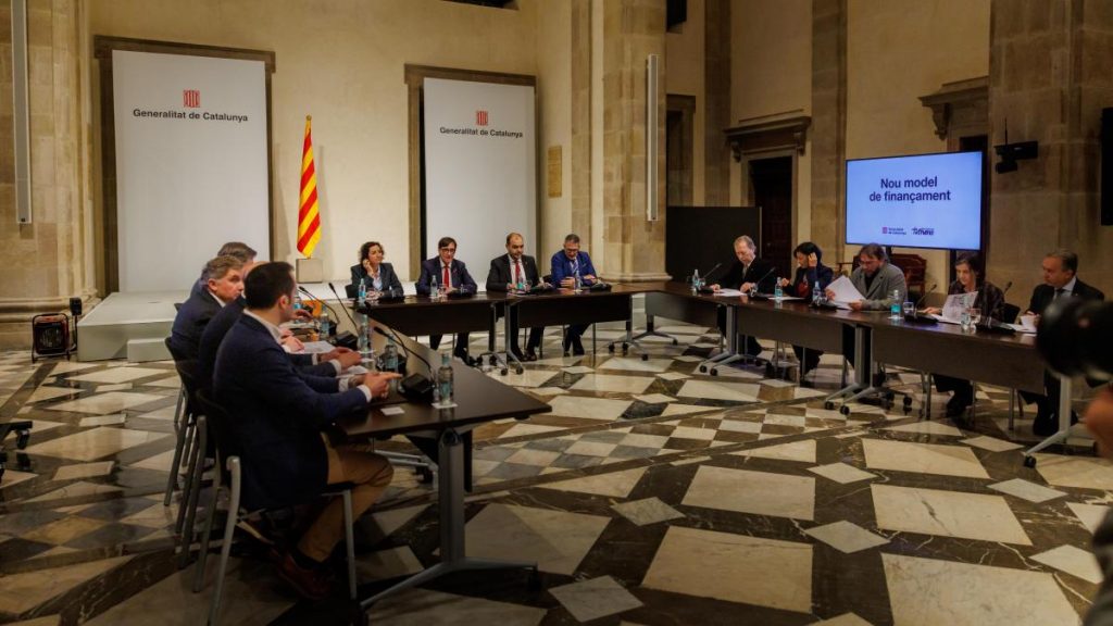 Foment se queda sola en sus críticas al acuerdo de financiación