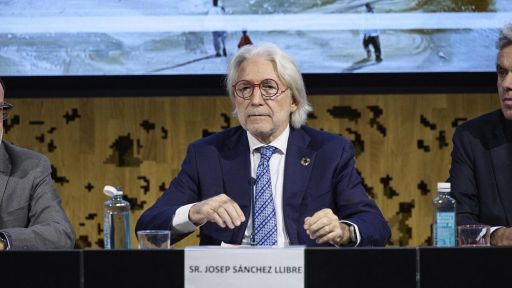 Fomento con Puigdemont en Waterloo; el G-8 en la Cambra /// Burgueses catalanes y las finanzas de Aliança Catalana por Manel Pérez