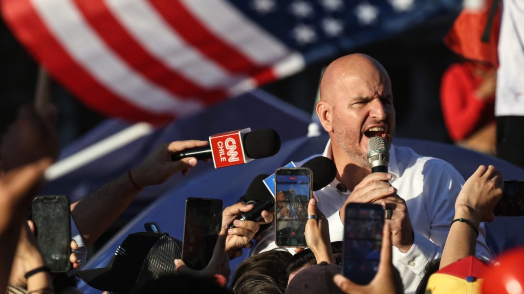 (Fotos) Embajador de EE.UU. participó en los festejos venezolanos en Parque Almagro