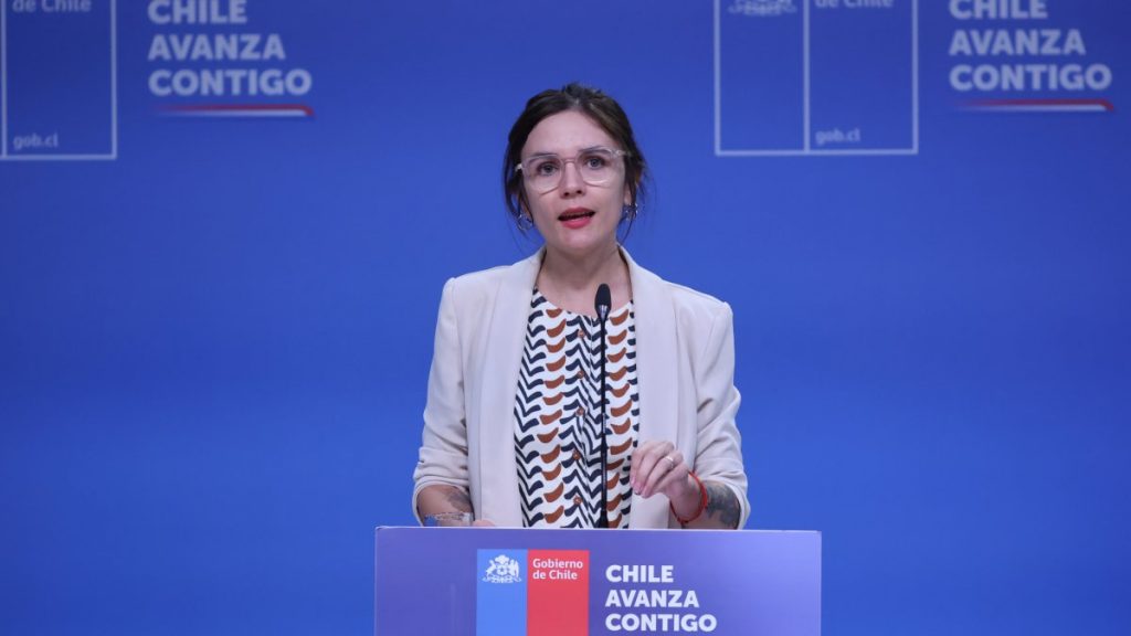 Gobierno descarta nepotismo: “Todos los cargos de confianza se van” Gobierno descarta nepotismo: "Todos los cargos de confianza se van"