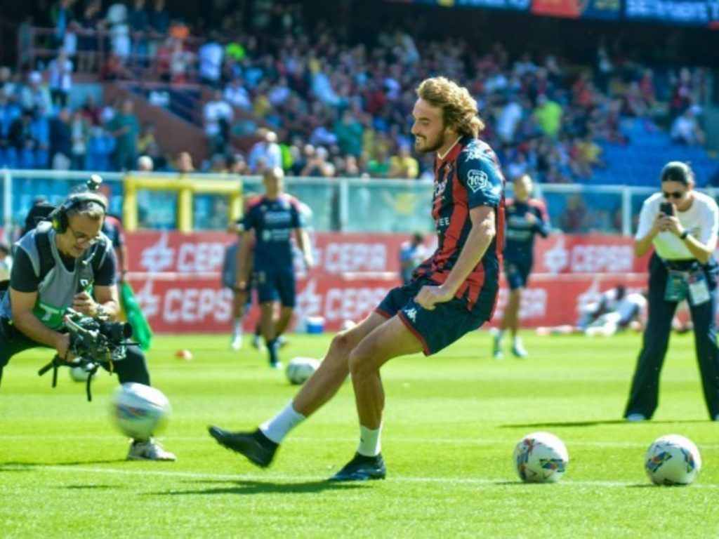 Insólito: Tsitsipas contó que perdió en Australia por “jugar al fútbol antes del torneo” :: Olé Insólito: Tsitsipas contó que perdió en Australia por "jugar al fútbol antes del torneo" :: Olé