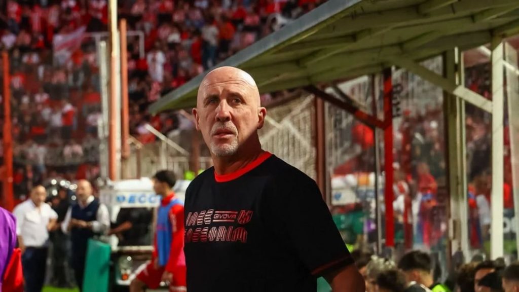 Instituto perdió ante Platense y Oldrá dejó su cargo como DT