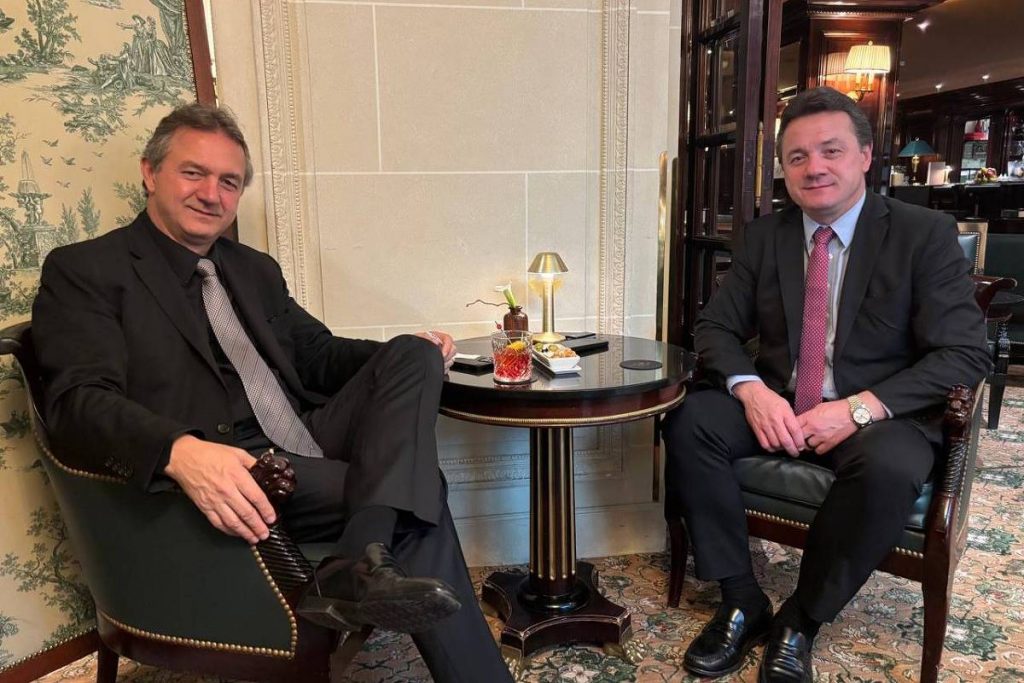 Irmãos Batista miram proyecto de petróleo en Venezuela - 18/01/2026 - Economía