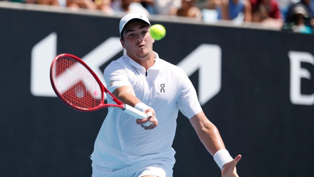 João Fonseca es dominado, perde para Spizzirri y está eliminado del Abierto de Australia