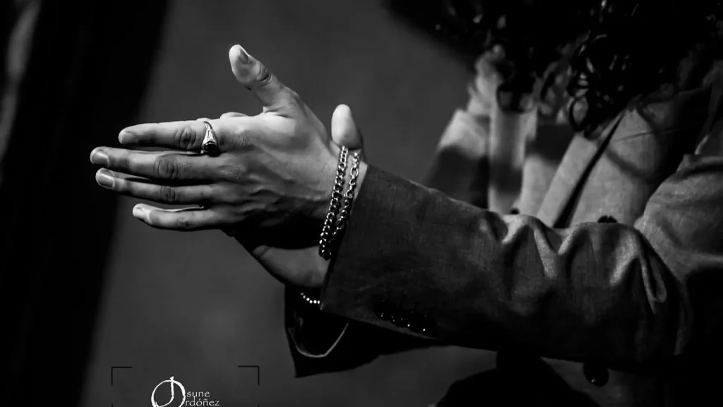 Josune Ordóñez fusiona música, luz y emoción en la exposición de fotografía 'Pentagrama de luz'