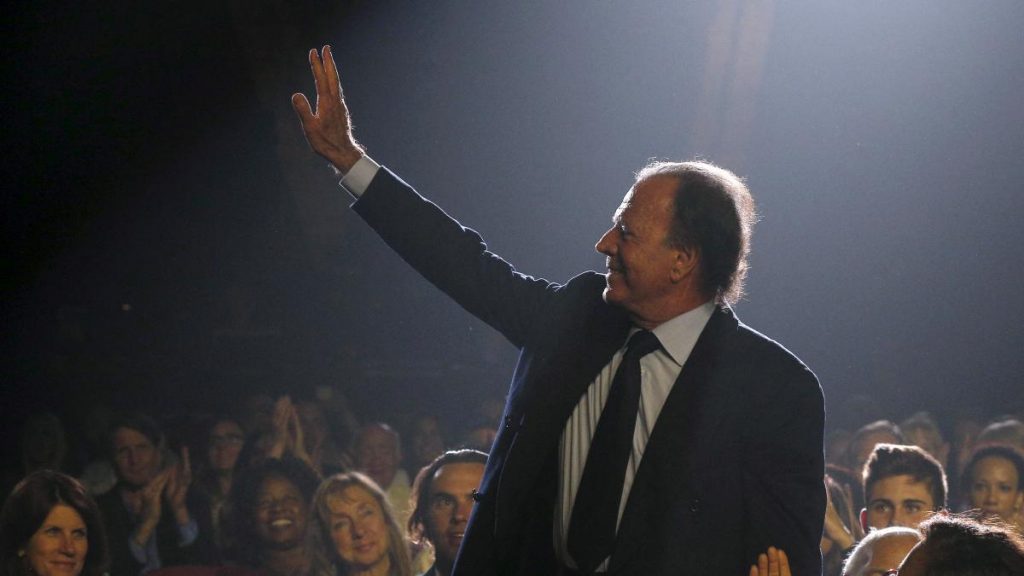 Julio Iglesias en español… ¿y?, por Joaquín Luna Julio Iglesias en español... ¿y?, por Joaquín Luna