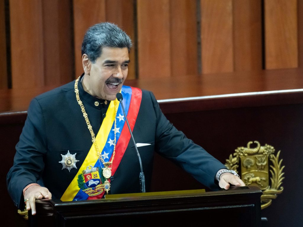 La Cámara Federal ordenó al juez Sebastián Ramos que defina si acepta el pedido de extradición de Maduro a la Argentina