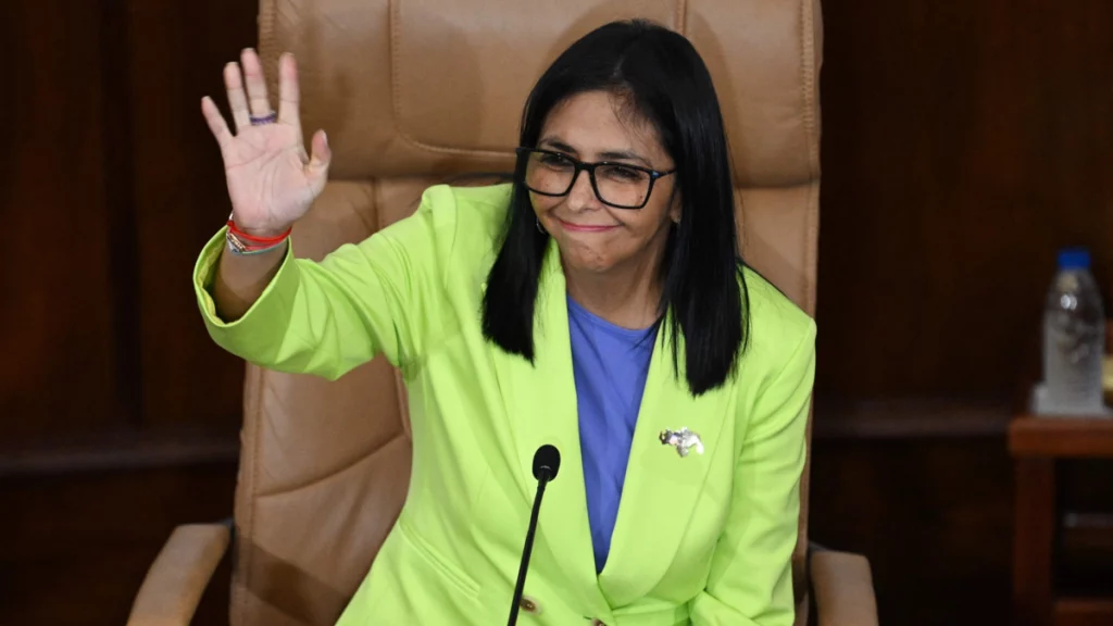 La Fuerza Armada de Venezuela reconoce a Delcy Rodríguez como su comandante en jefe: ‘Lealtad y subordinación absoluta’ La Fuerza Armada de Venezuela reconoce a Delcy Rodríguez como su comandante en jefe: 'Lealtad y subordinación absoluta'